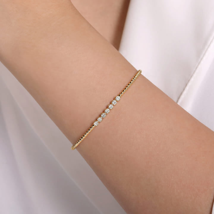 Pre-owned | 14K Yellow Gold Bujukan Bead and Cluster Diamond Bangle