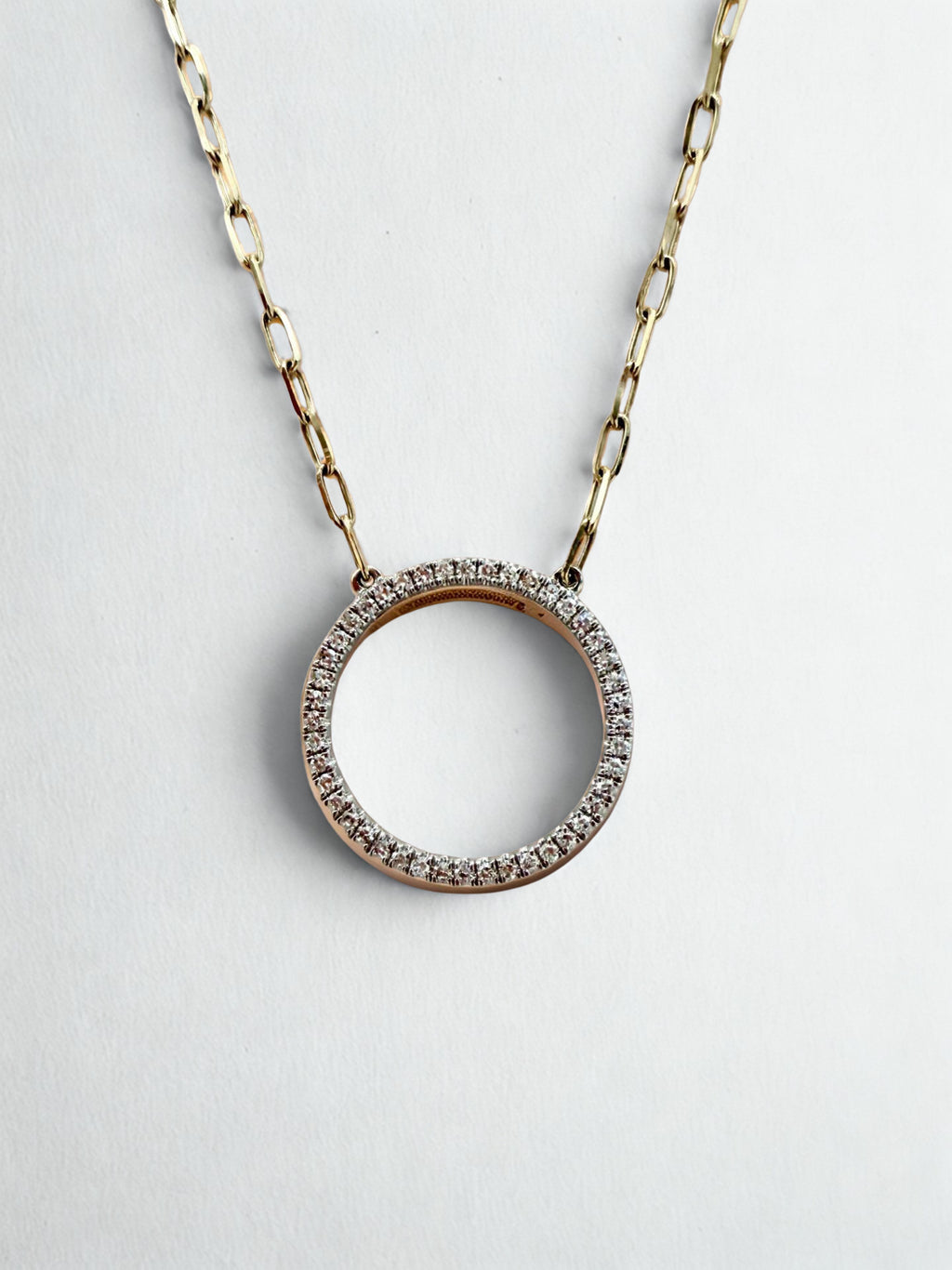 Eternity Pendant with Paperclip Chain